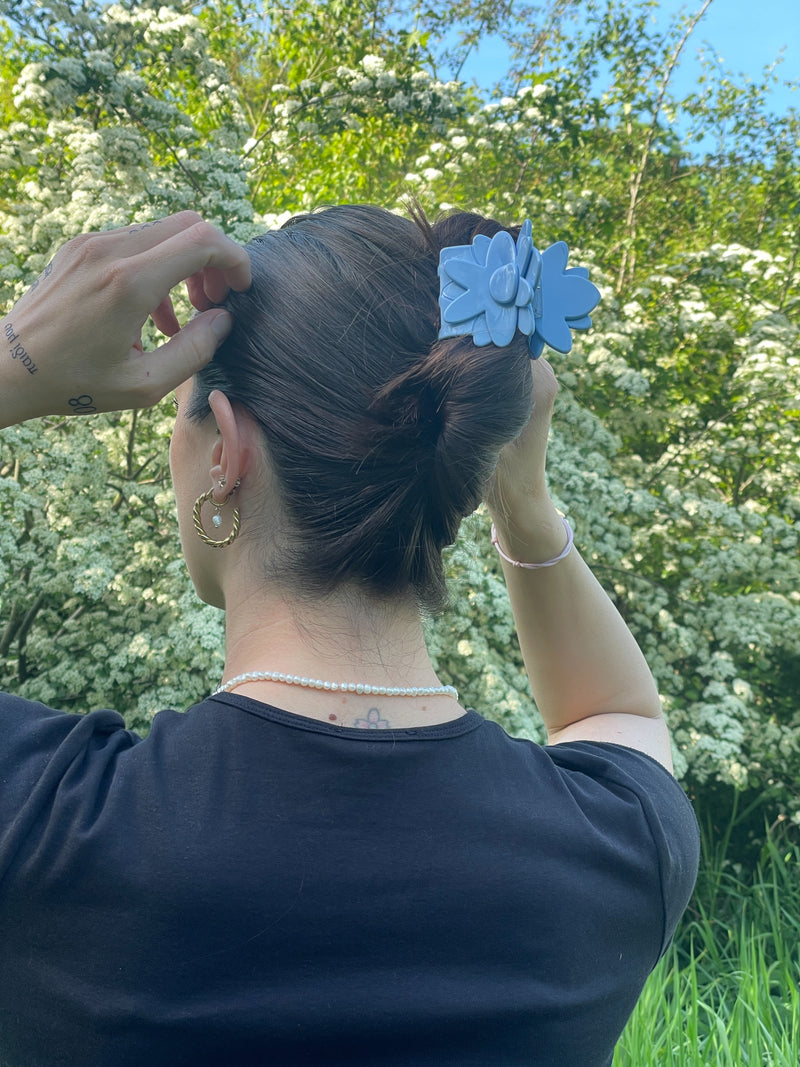 Floral Clip