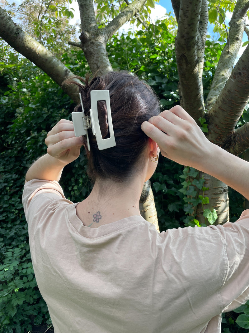 Hera Hairclip | Ivory