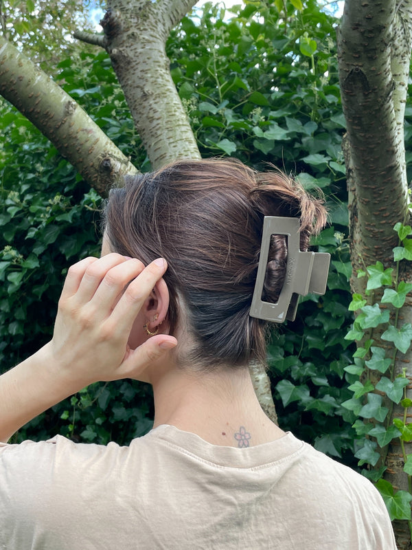 Hera Hairclip | Cacao